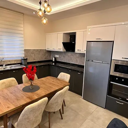 Excellence 公寓式酒店 *